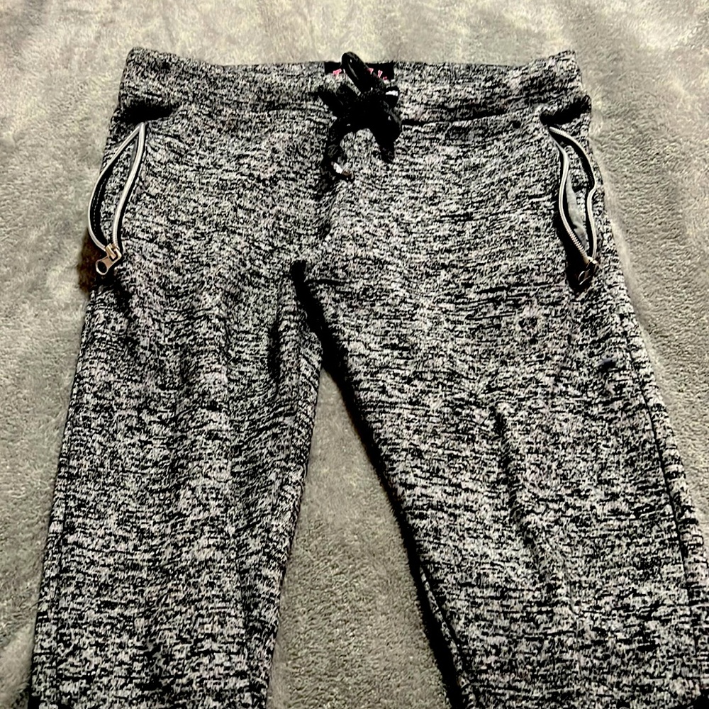 Thrill sweatpants